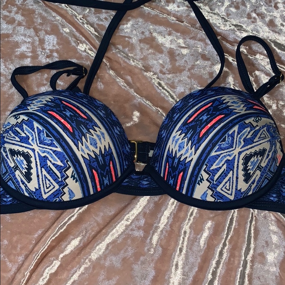 Bathing suit - Picture 2 of 5
